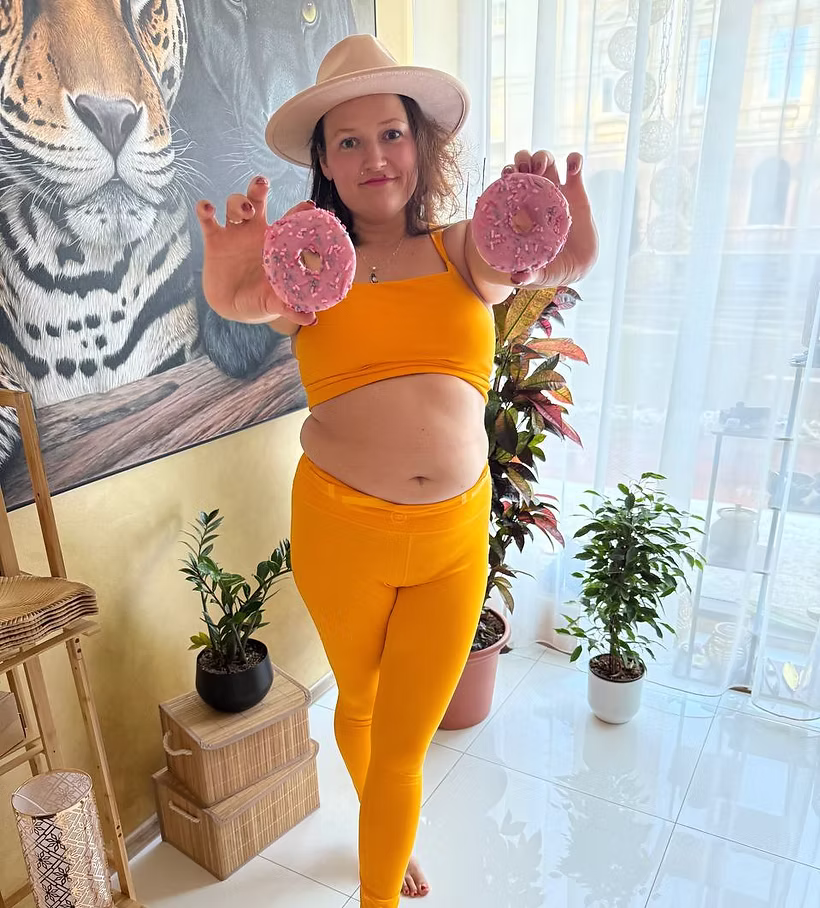 Julia pontsikutega